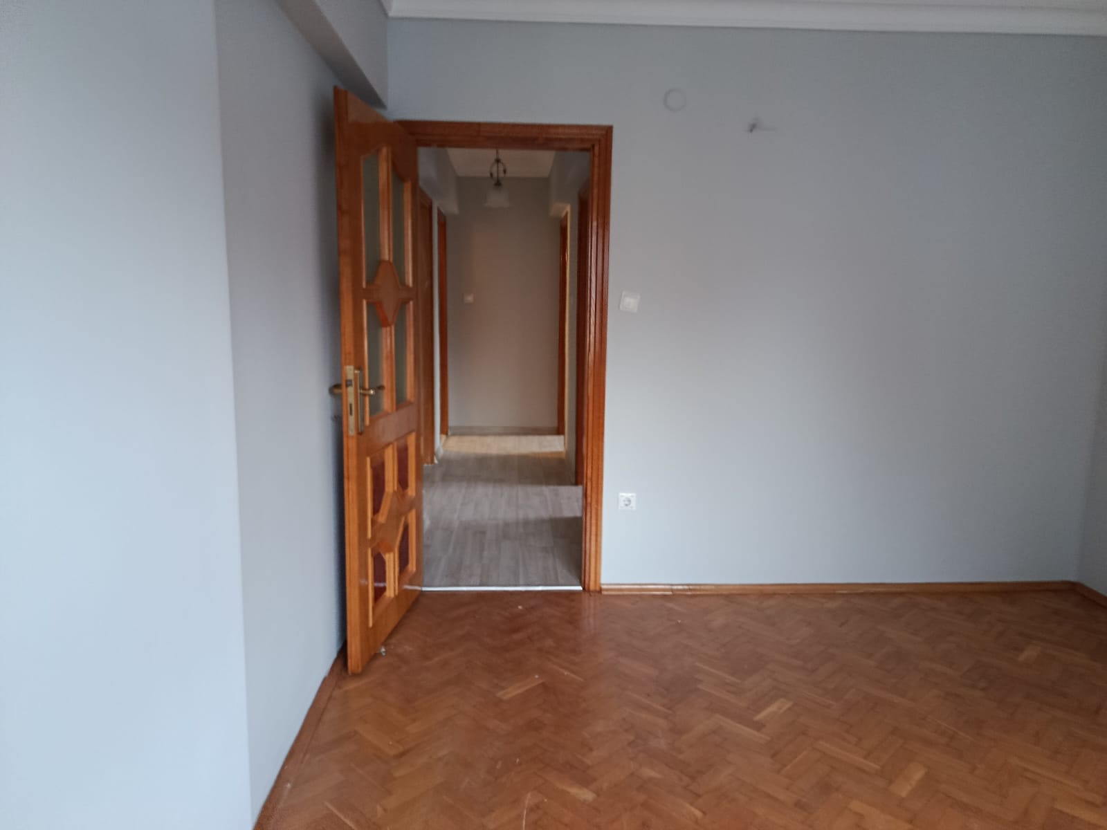 PLEVNE CADDESİNDE KİRALIK DAİRE